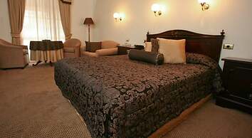 Australian Heritage Motor Inn