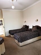 Australian Heritage Motor Inn