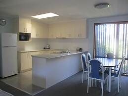 Anchorbell Holiday Apartments