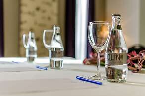 Hotel YIT Vía Sevilla Mairena