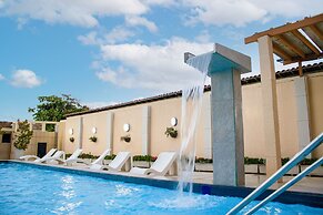 Golden Beach Hotel