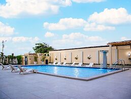 Golden Beach Hotel
