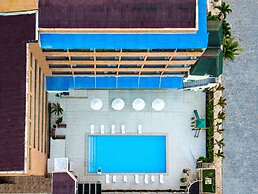 Golden Beach Hotel