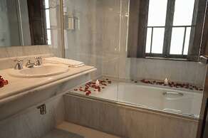 Johnscher by SJ - San Juan Curitiba