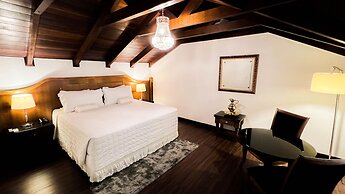 Johnscher by SJ - San Juan Curitiba