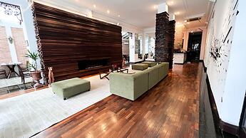 Johnscher by SJ - San Juan Curitiba