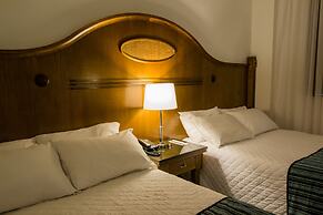 Johnscher by SJ - San Juan Curitiba