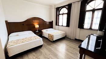 Johnscher by SJ - San Juan Curitiba