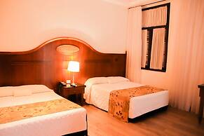 Johnscher by SJ - San Juan Curitiba