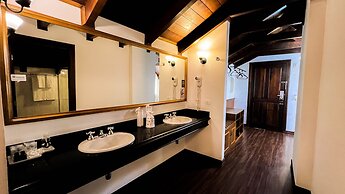 Johnscher by SJ - San Juan Curitiba