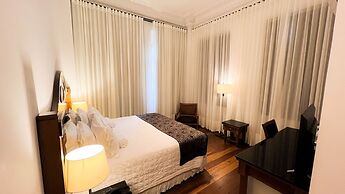 Johnscher by SJ - San Juan Curitiba