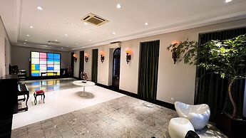 Johnscher by SJ - San Juan Curitiba