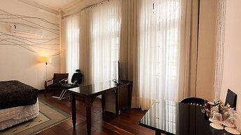 Johnscher by SJ - San Juan Curitiba