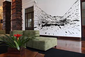 Johnscher by SJ - San Juan Curitiba