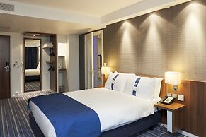 Holiday Inn Express London Heathrow T5 by IHG