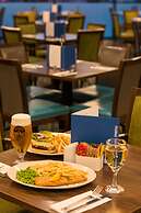 Holiday Inn Express London Heathrow T5 by IHG