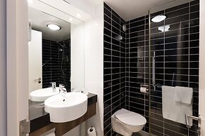 Holiday Inn Express London Heathrow T5 by IHG