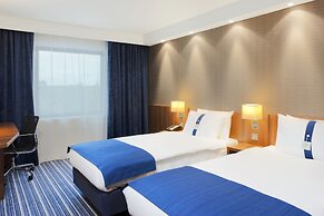 Holiday Inn Express London Heathrow T5 by IHG