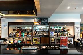 Holiday Inn Express London Heathrow T5 by IHG
