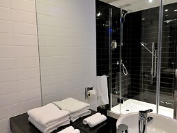 Holiday Inn Express London Heathrow T5 by IHG