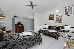 Daintree Wild Zoo & B&B