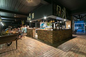 Daintree Wild Zoo & B&B