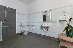 Daintree Wild Zoo & B&B