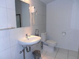 Daintree Wild Zoo & B&B