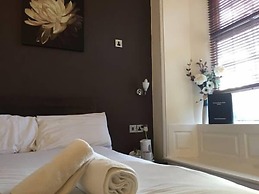 Healey Hotel