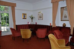 Healey Hotel