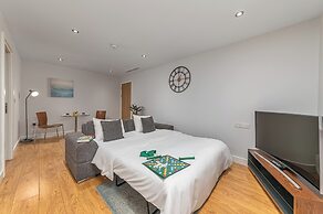 HQ Aparthotel Farnborough