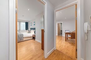 HQ Aparthotel Farnborough