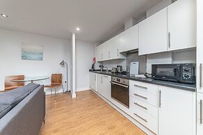 HQ Aparthotel Farnborough