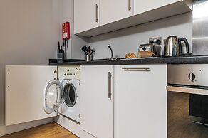 HQ Aparthotel Farnborough