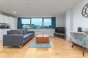 HQ Aparthotel Farnborough