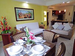 The Oaks Tamarindo Condominiums