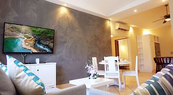 The Oaks Tamarindo Condominiums