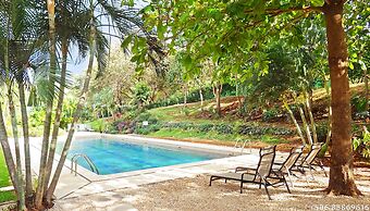 The Oaks Tamarindo Condominiums