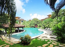 The Oaks Tamarindo Condominiums