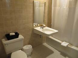 Saint Andrews Inn & Suites
