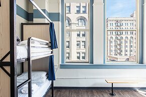 HI Chicago Hostel