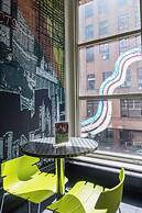 HI Chicago Hostel
