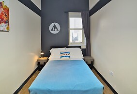 HI Chicago Hostel