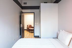 HI Chicago Hostel