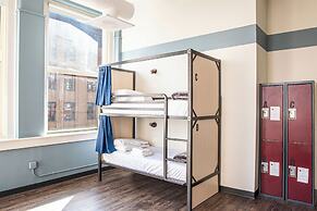 HI Chicago Hostel