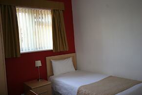 Grange Moor Hotel