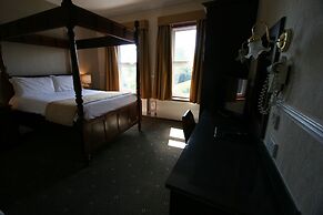Grange Moor Hotel