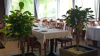 Hotel Oravi - Apartments