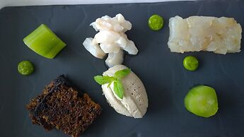 Hotel Oravi - Apartments