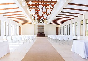 The Fairway Hotel, Spa & Golf Resort